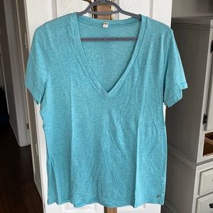 TNA v-neck t-shirt. Size Large.